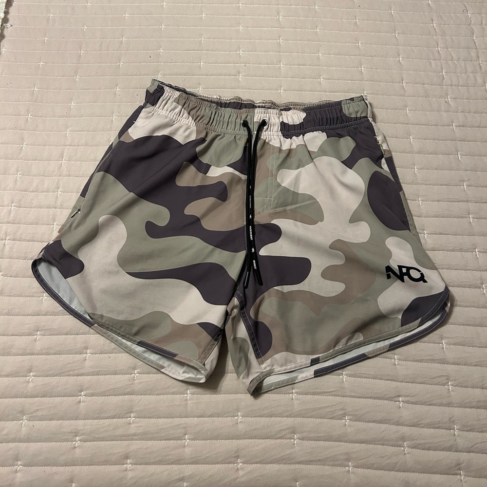 Men’s small NFQ Shorts